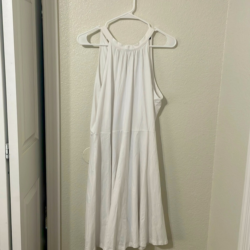 Ouges size XL white dress. NWT
